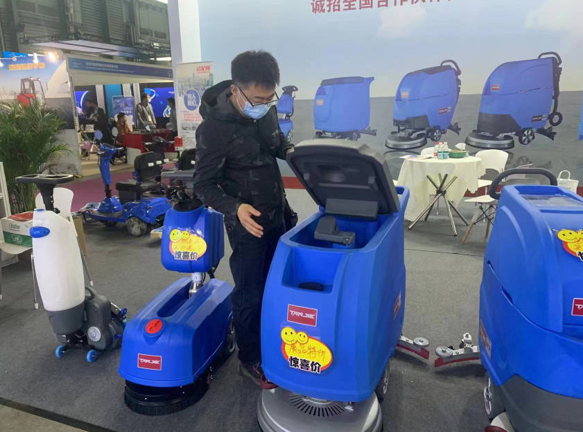 蚌埠坦洁洗地机公司致力于电动洗地机的生产、销售和服务百家